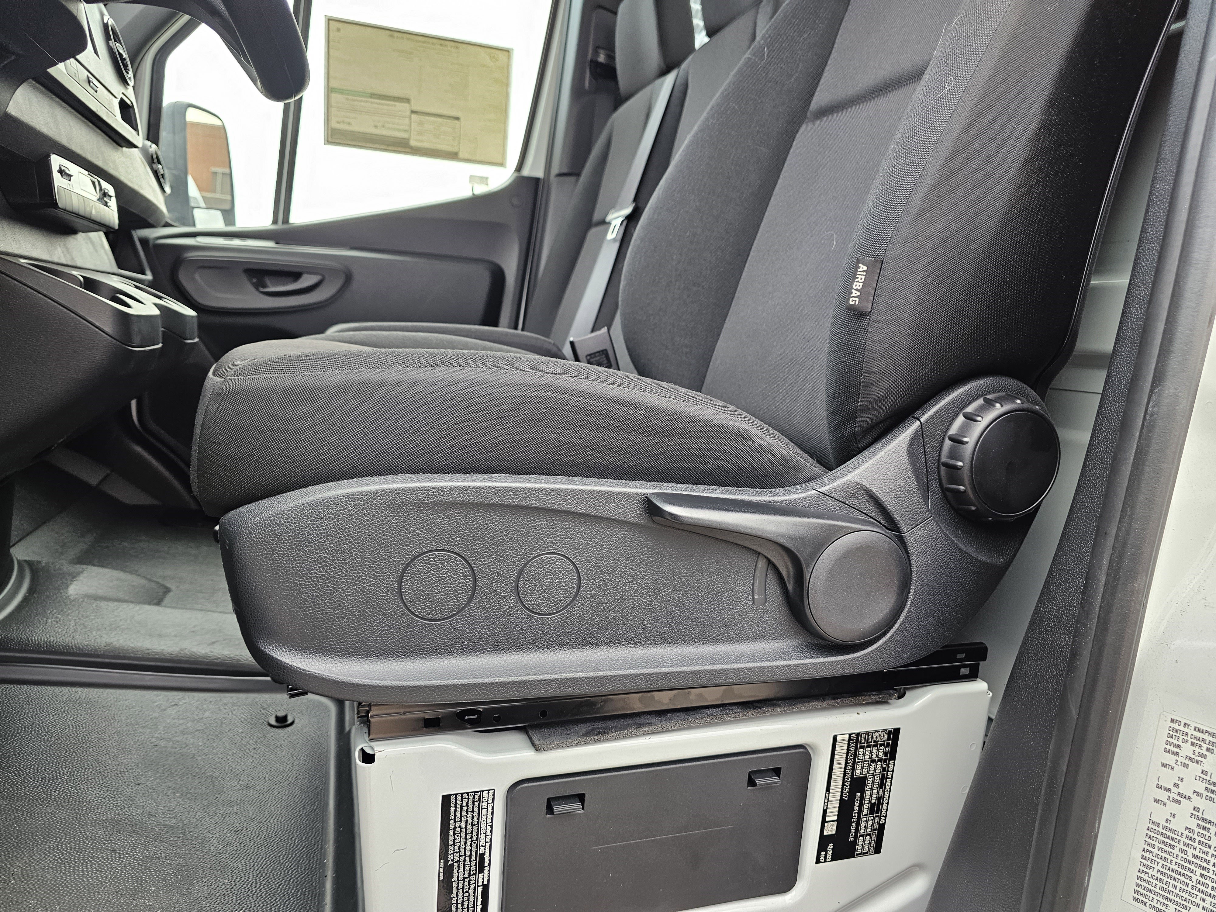 Used 2024 Mercedes-Benz Sprinter 4500 image 13