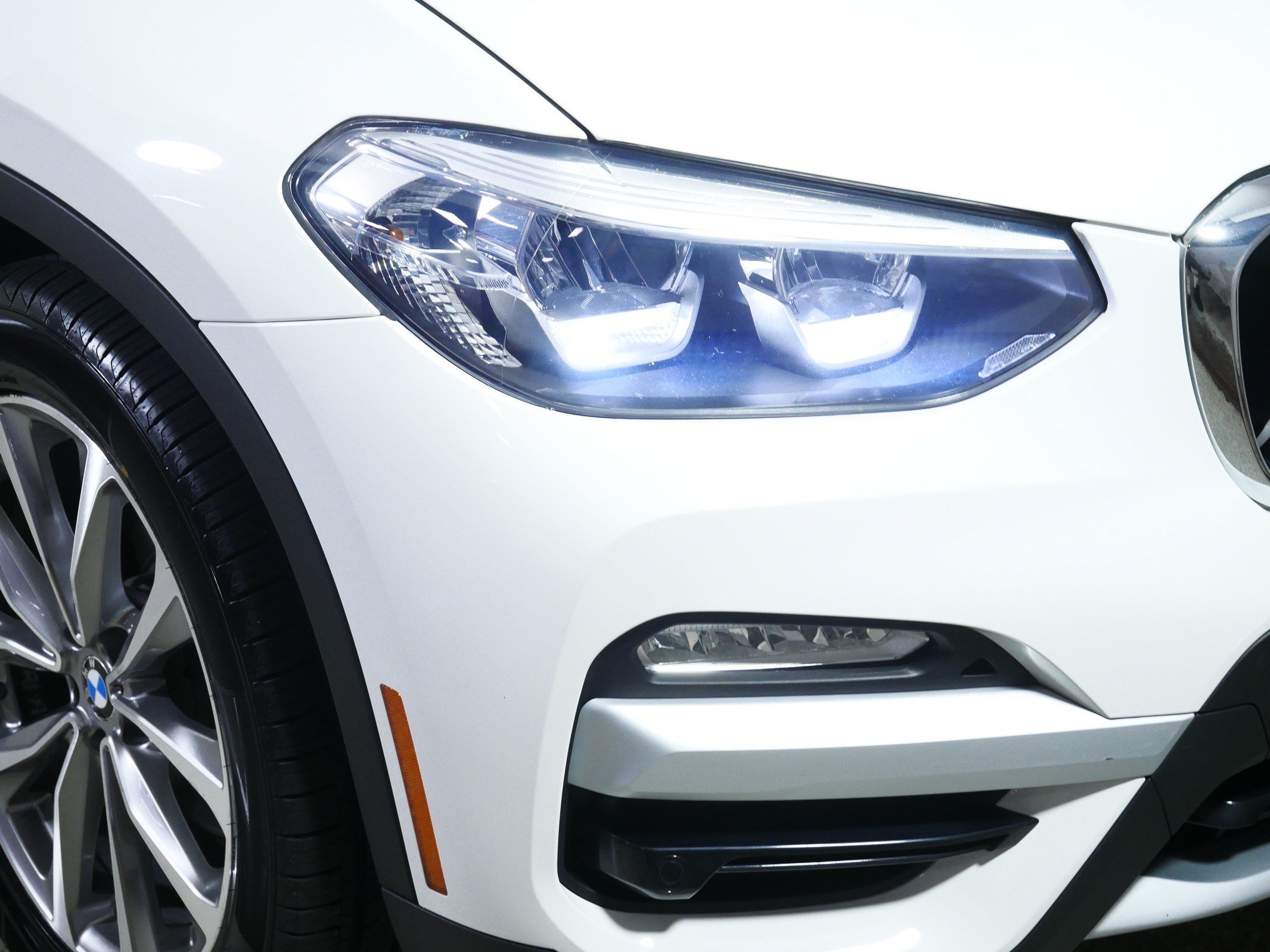 Used 2018 BMW X3 xDrive30i AWD/4WD image 16