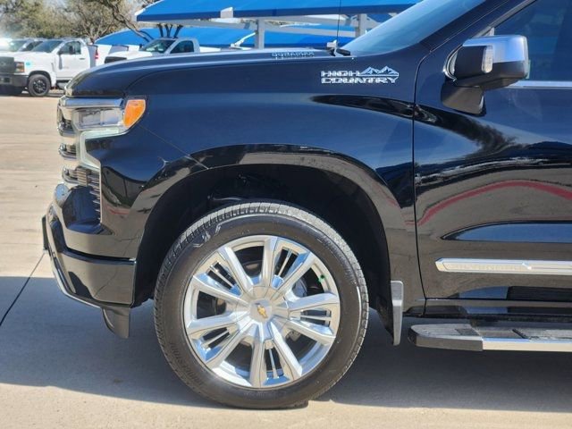 Used 2025 Chevrolet Silverado 1500 High Country w/ High Country Premium Package image 16