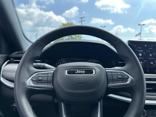 Used 2024 Jeep Compass Latitude AWD/4WD image 25