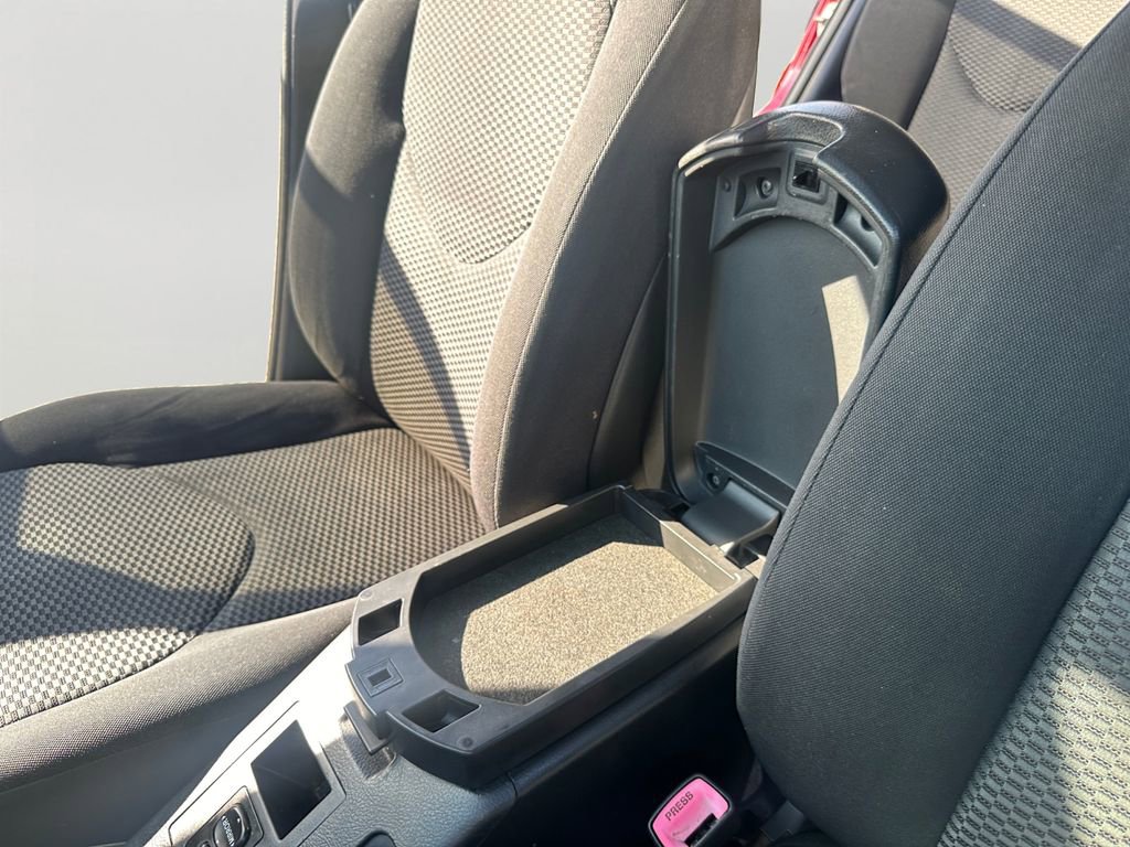 Used 2007 Toyota RAV4 Sport image 22