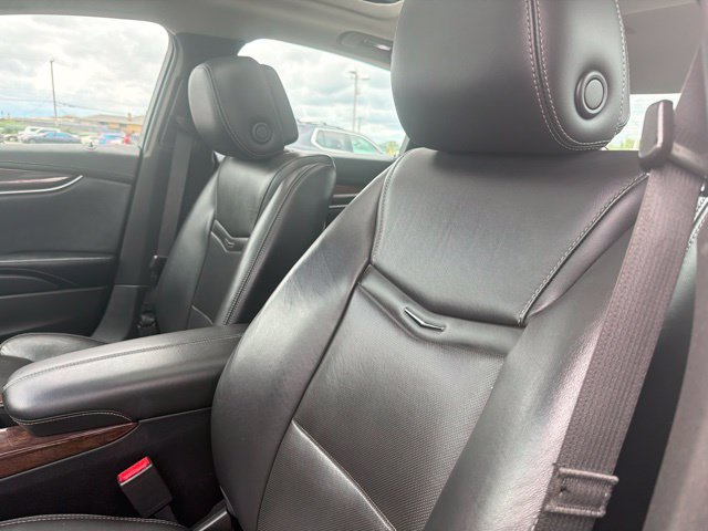 Certified 2013 Cadillac XTS Luxury FWD image 14