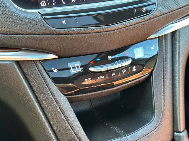 Used 2024 Cadillac XT5 Sportv AWD/4WD image 34