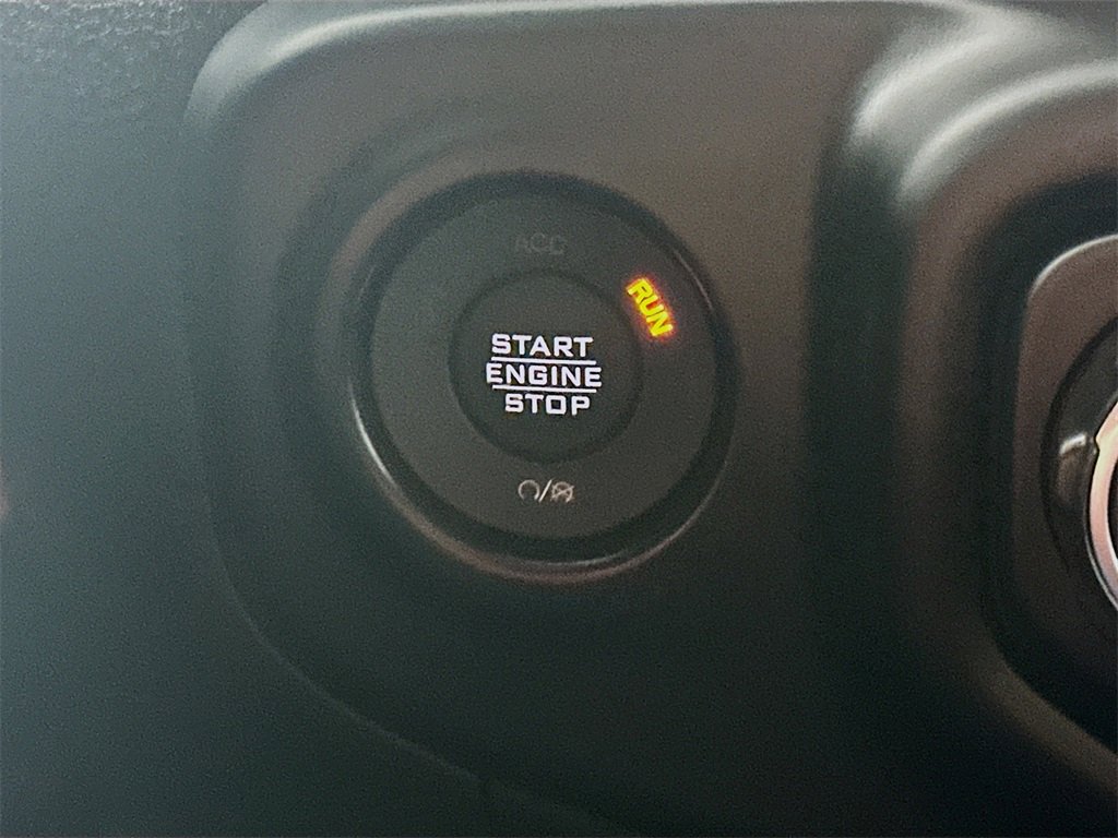 Used 2022 Jeep Gladiator Willys image 27