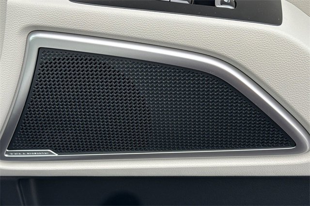 New 2025 Kia Telluride S image 22