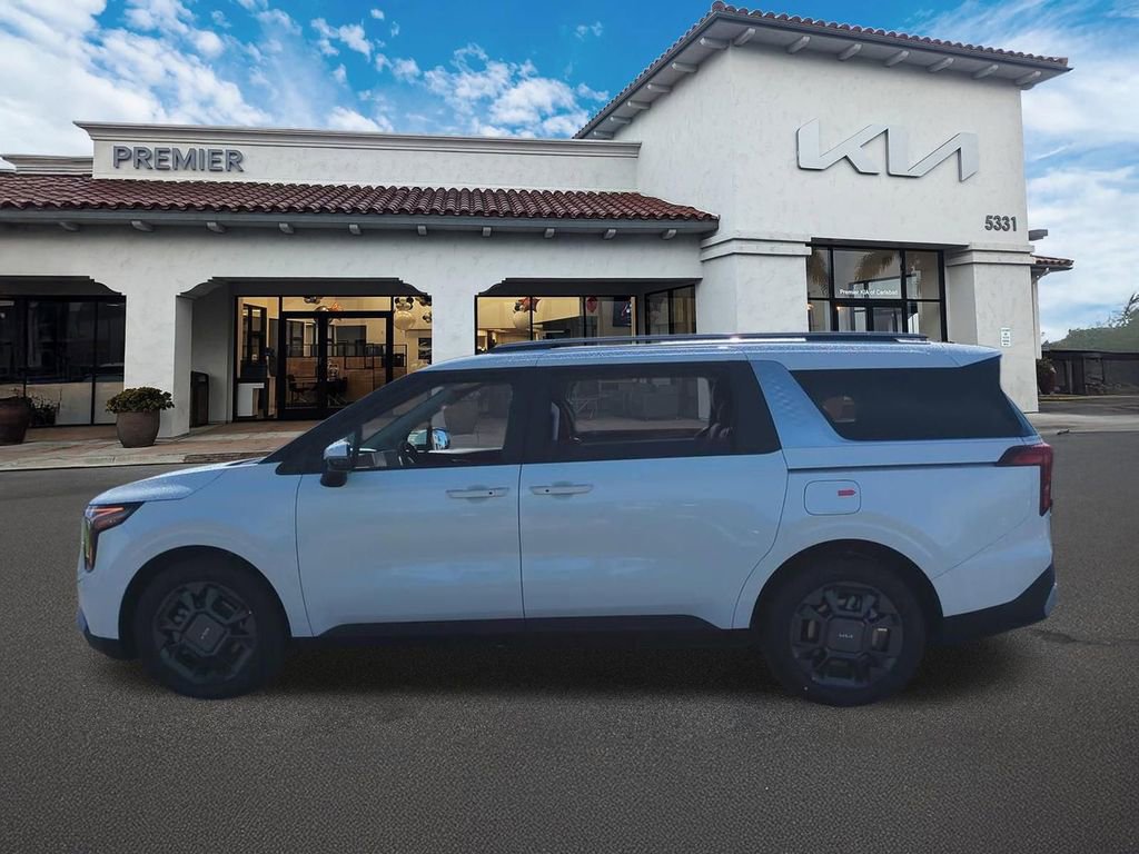 New 2026 Kia Carnival EX FWD image 5