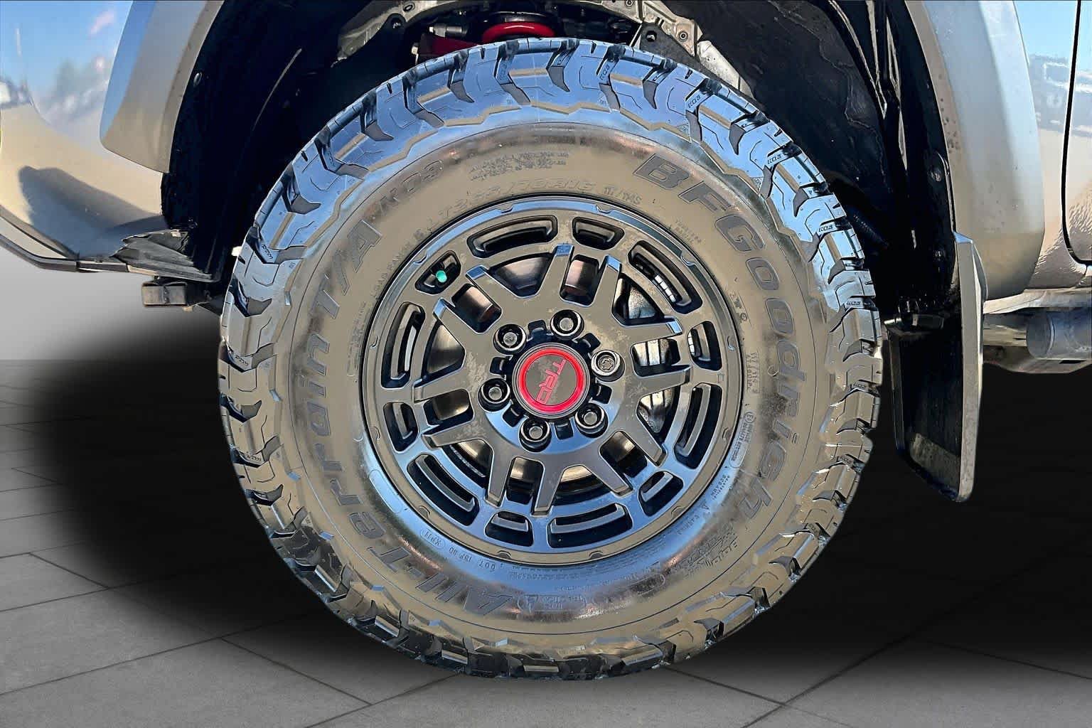 Certified 2022 Toyota Tacoma TRD Pro AWD/4WD image 10