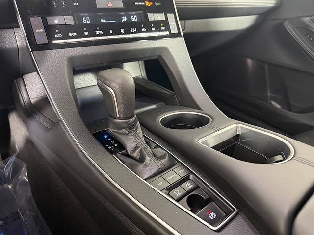 Used 2019 Toyota Avalon XLE w/ Moonroof Package FWD image 21