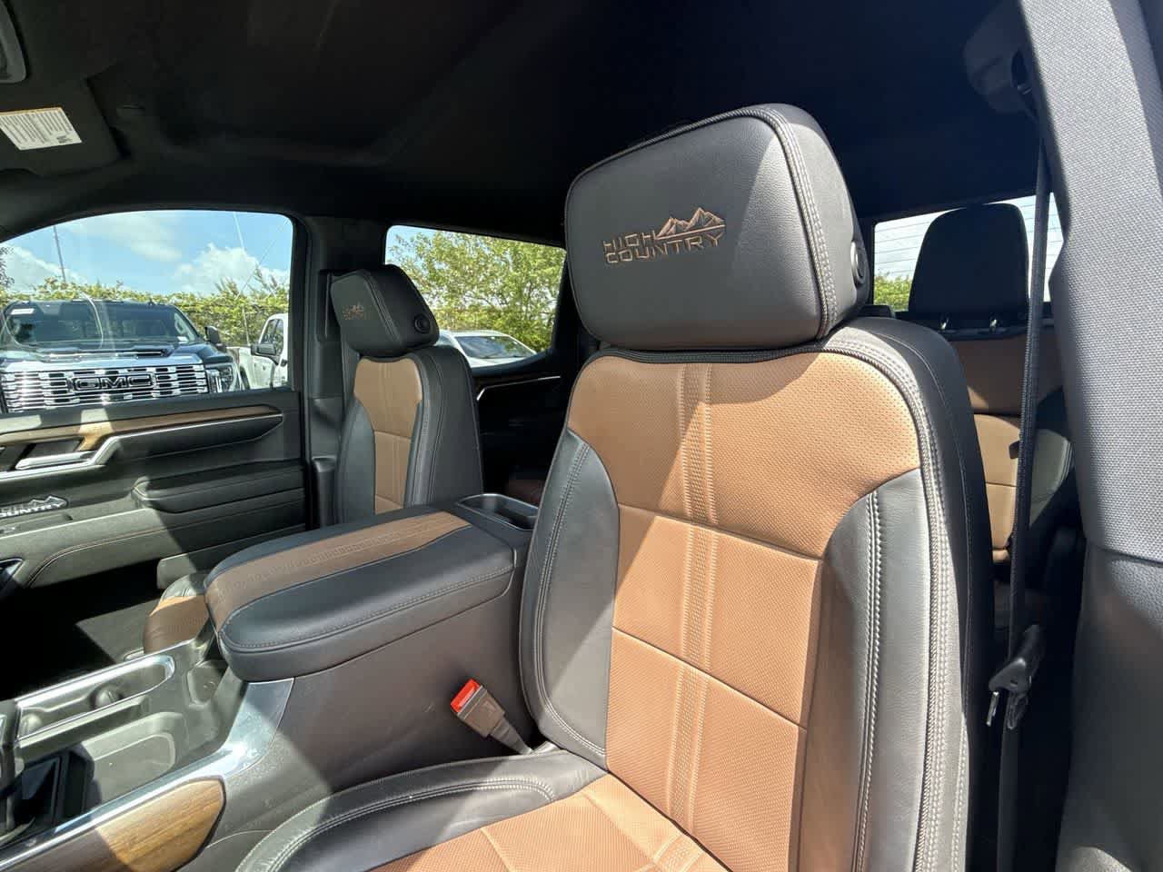 Used 2024 Chevrolet Silverado 1500 High Country RWD image 14