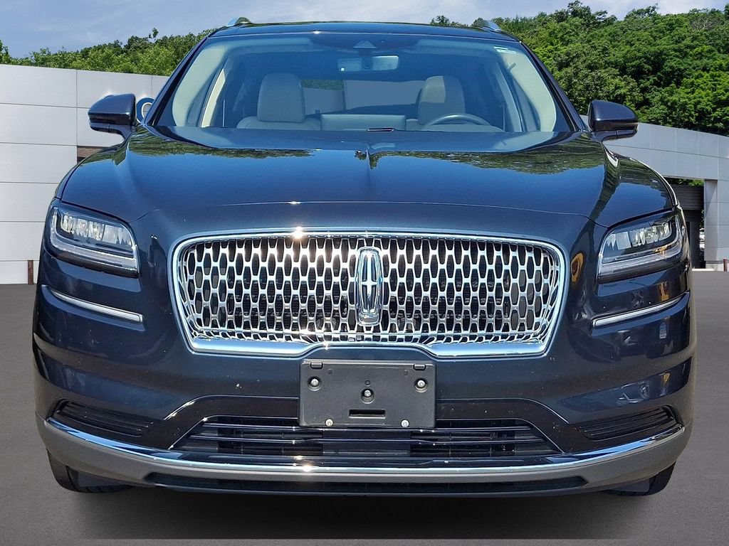 Used 2022 Lincoln Nautilus Reserve AWD/4WD image 2