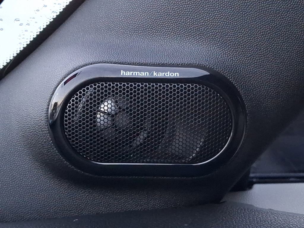 Used 2017 MINI Cooper S image 23