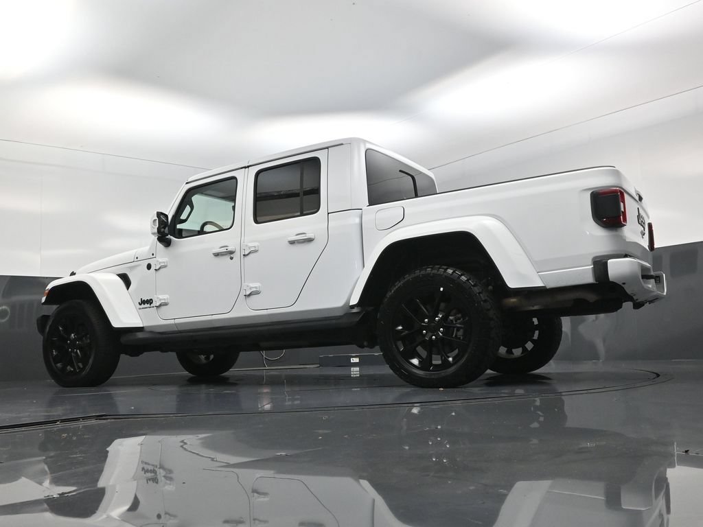 Used 2023 Jeep Gladiator Overland AWD/4WD image 18