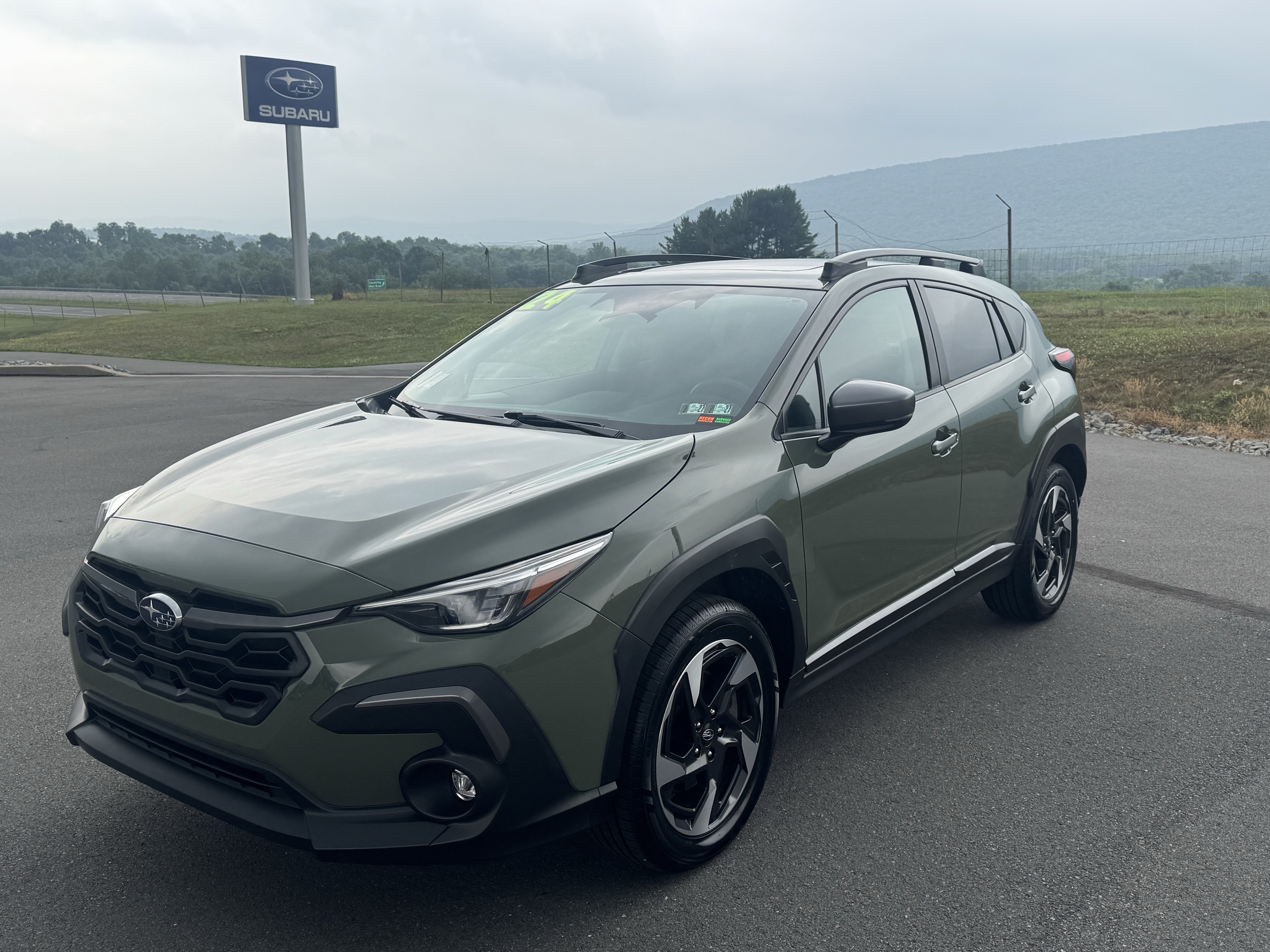 Certified 2024 Subaru Crosstrek 2.5i Limited w/ Crosstrek Mirror Package AWD/4WD image 8