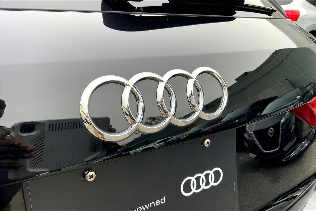 Certified 2024 Audi Q3 2.0T Premium Plus image 33