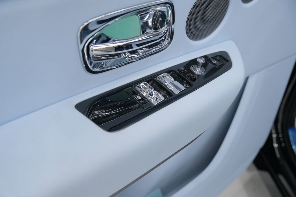 Used 2026 Rolls-Royce Cullinan image 63