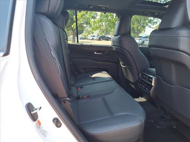 Certified 2022 Lexus LX 600 4WD w/ Luxury Package image 17