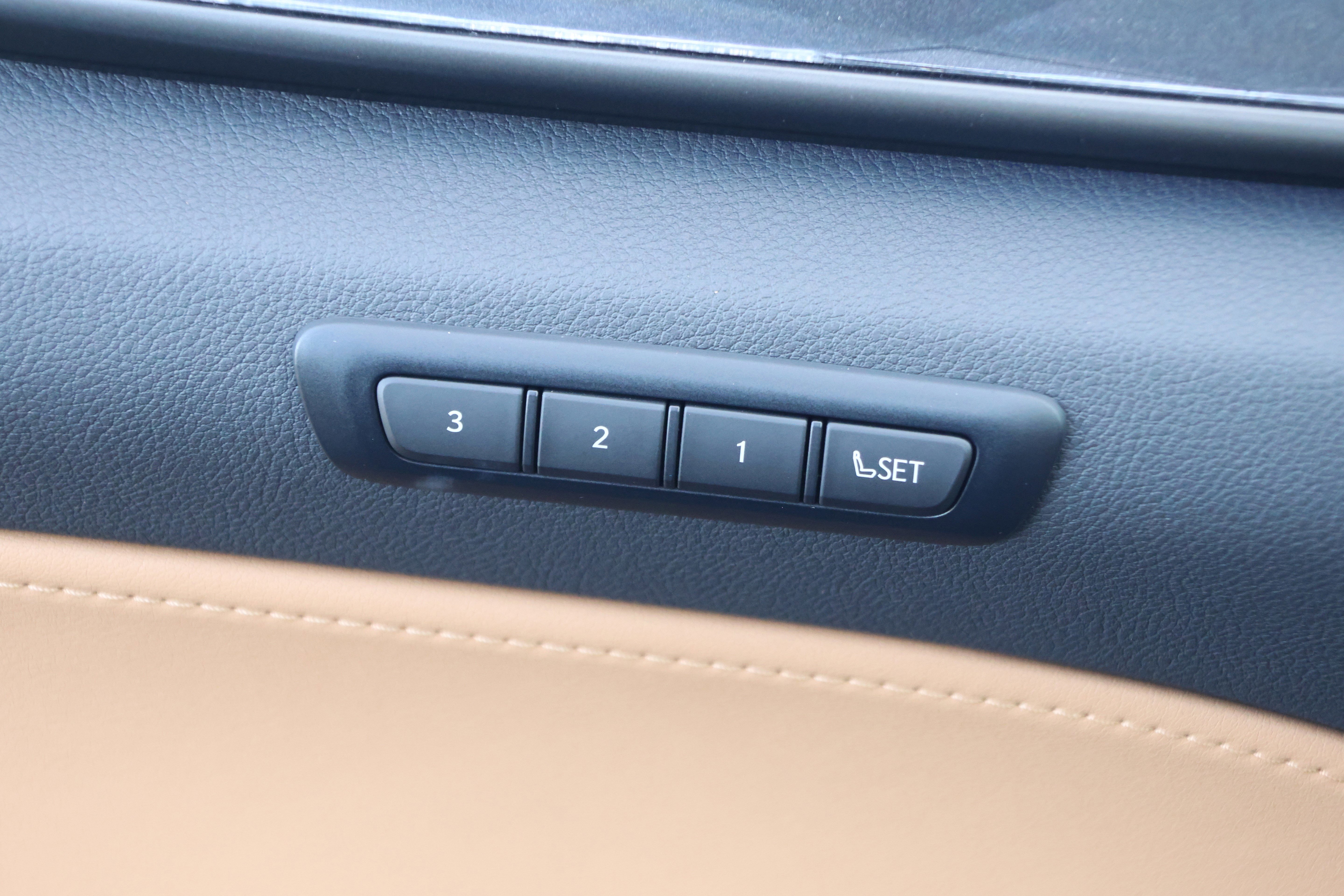 Used 2025 Lexus NX 250 FWD w/ Cold Area Package image 13