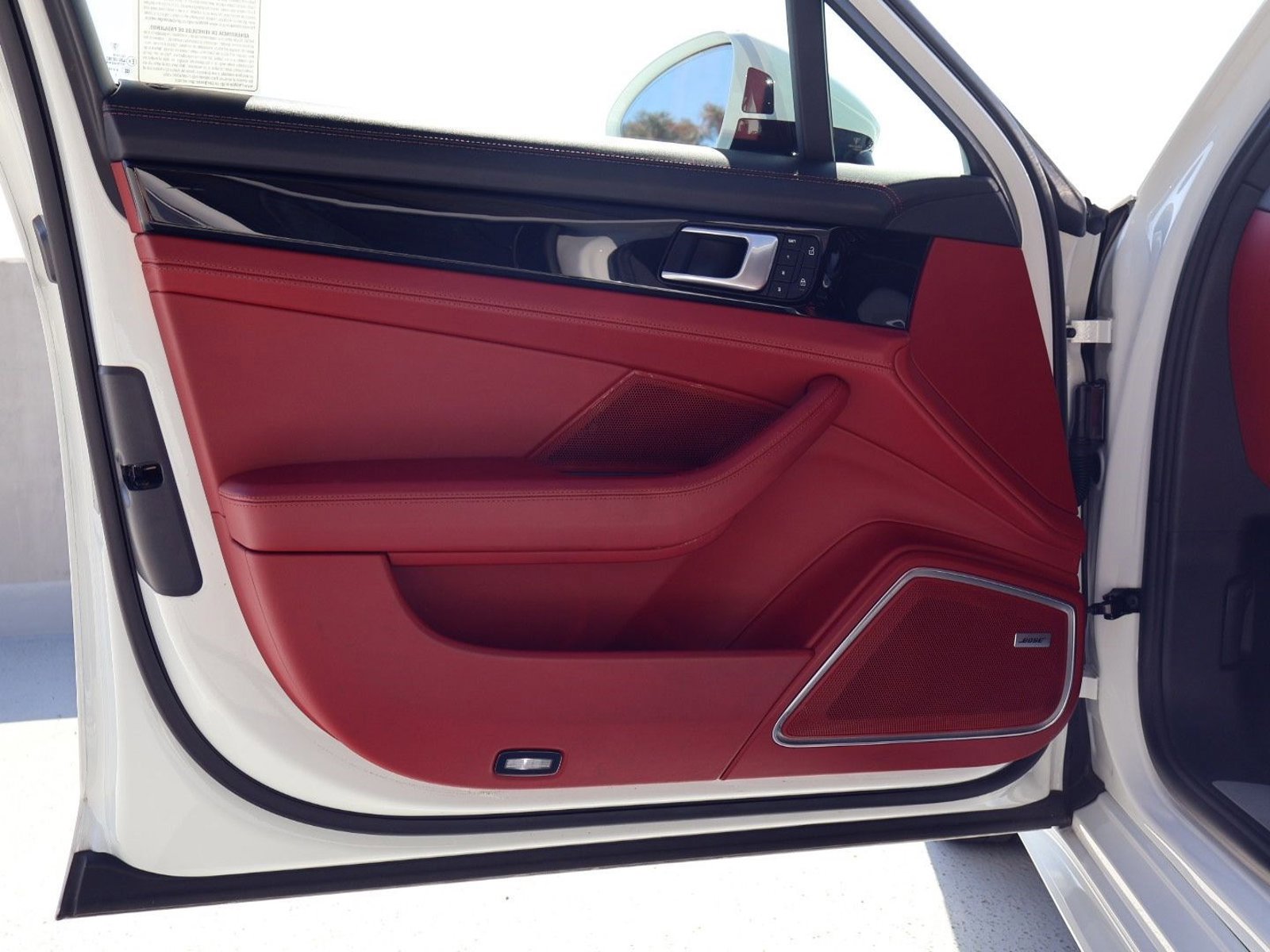 Certified 2022 Porsche Panamera 4 w/ Premium Package image 13