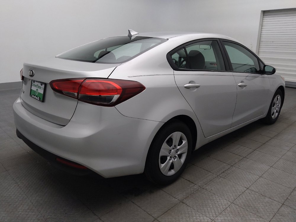 Used 2017 Kia Forte LX FWD image 9