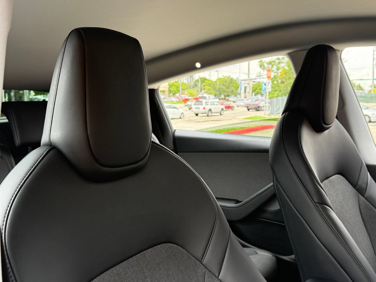 Used 2026 Tesla Model Y 2WD image 28
