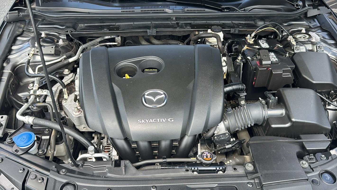 Used 2019 MAZDA MAZDA3 AWD Hatchback w/ Preferred Pkg image 31