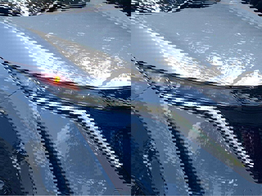 New 2023 Nissan Ariya FWD image 4