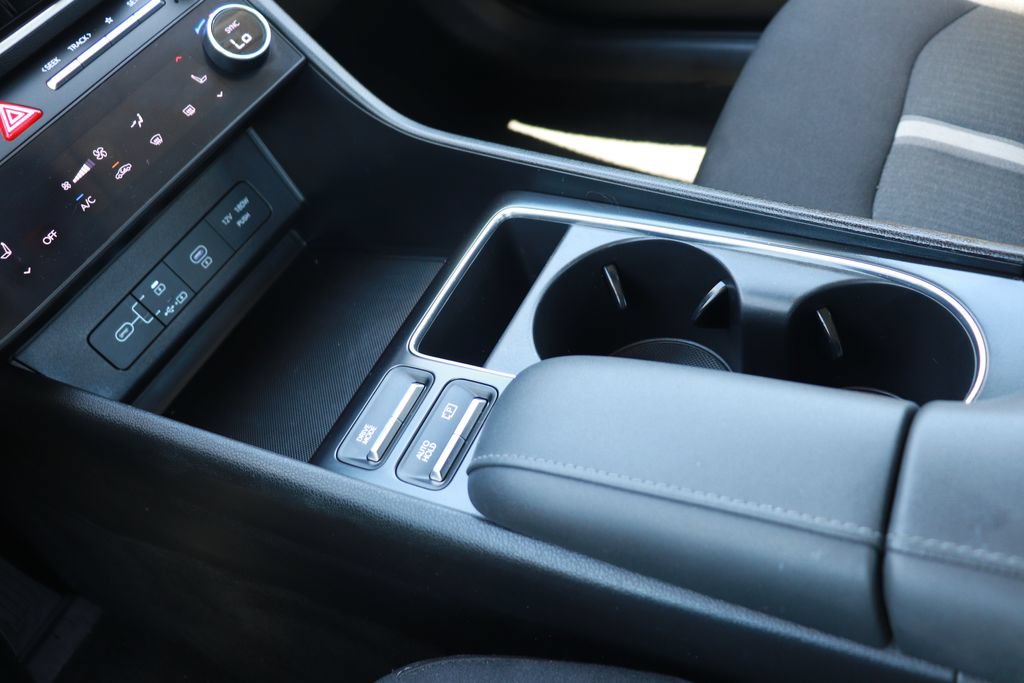 Used 2024 Hyundai Sonata SEL FWD image 13