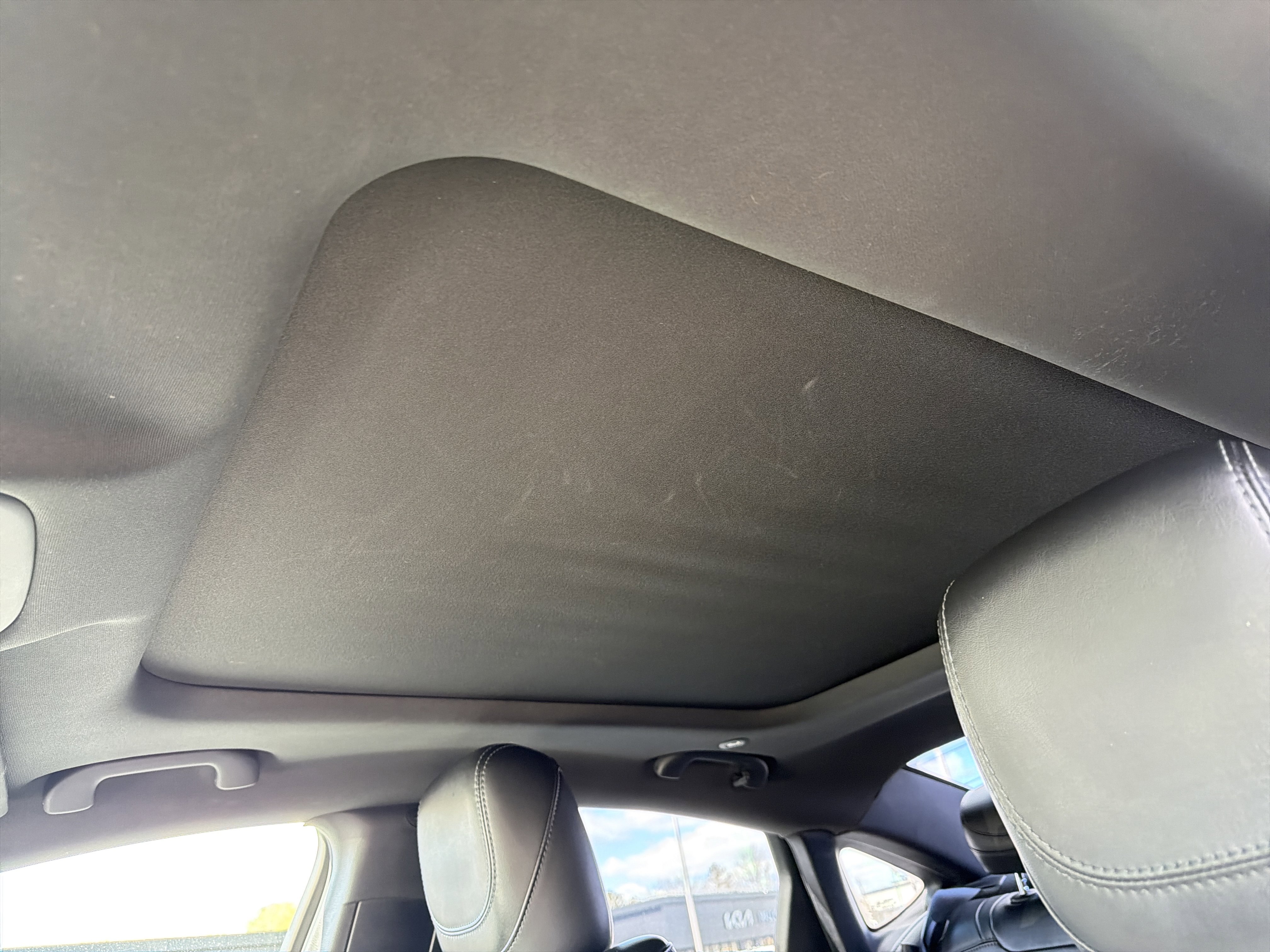 Used 2015 Chrysler 200 S w/ Navigation & Sound Group I image 28