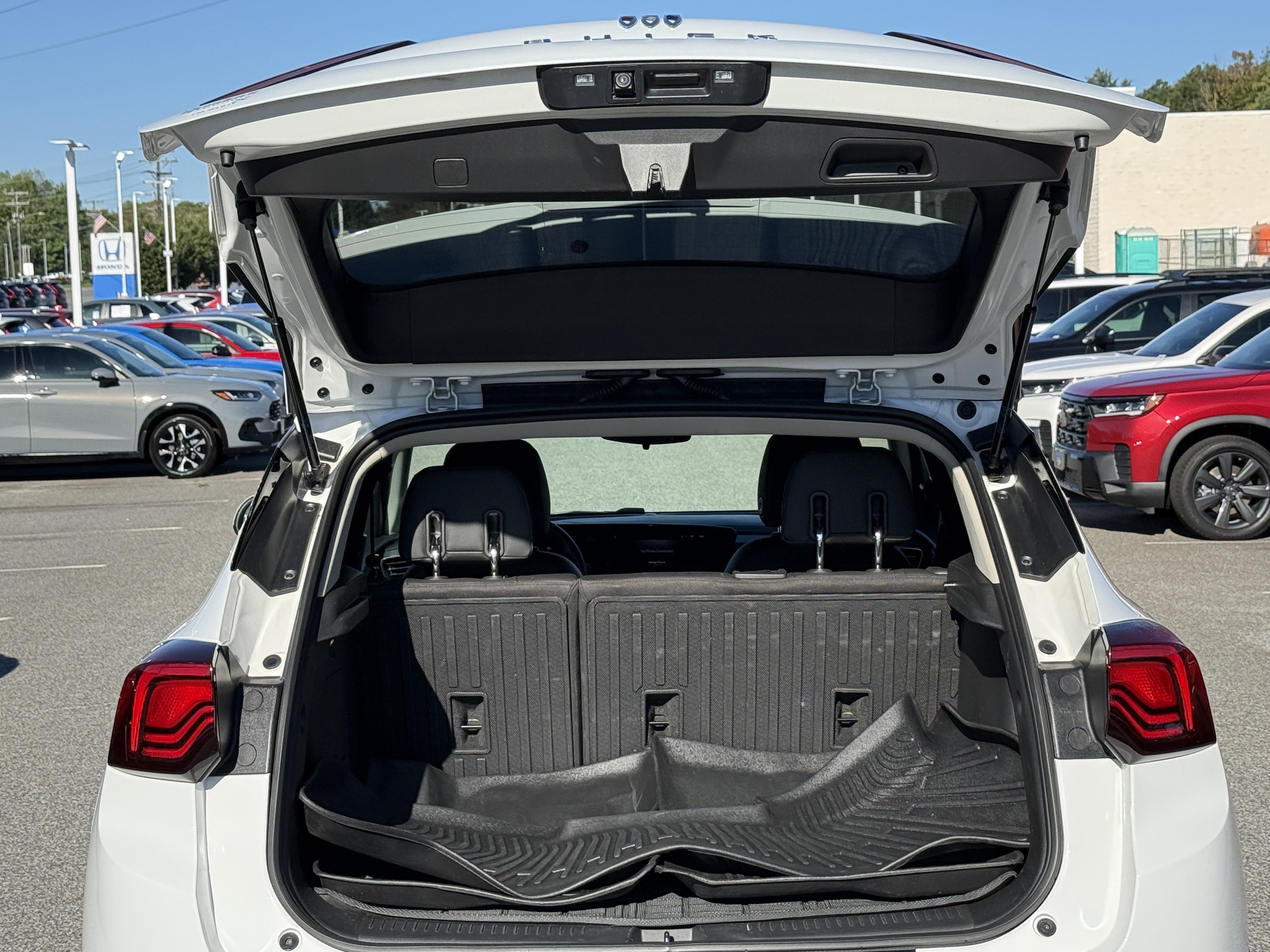 Used 2024 Buick Encore GX Sport Touring FWD image 31