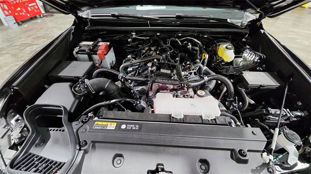 Used 2025 Toyota 4Runner SR5 image 30