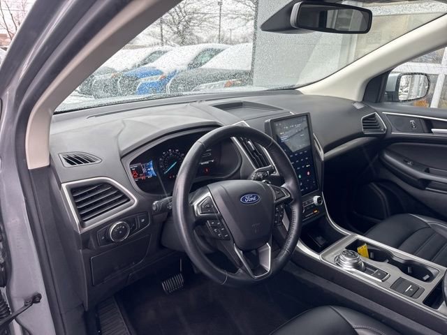 Used 2024 Ford Edge SEL image 9
