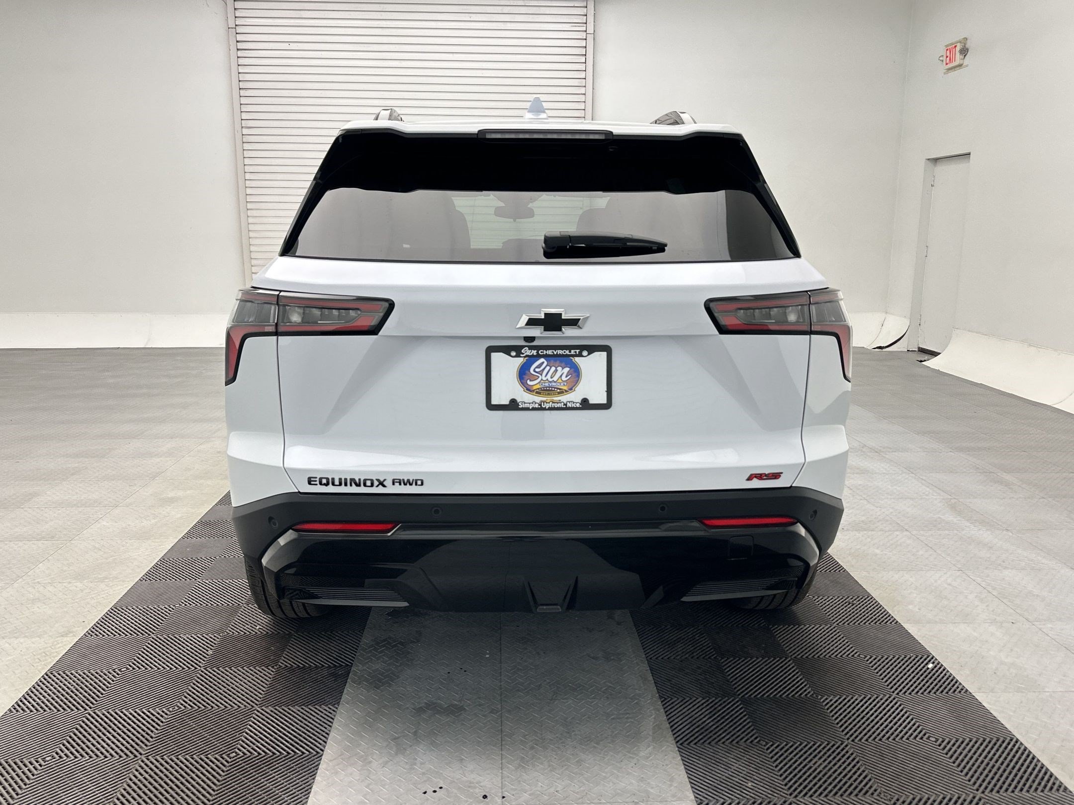 New 2027 Chevrolet Equinox RS w/ LPO, Floor Liner Package AWD/4WD image 10