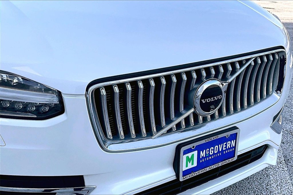 Used 2024 Volvo XC90 B6 Plus w/ Protection Package Premier image 34