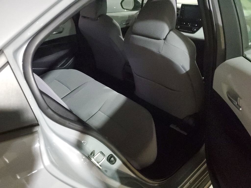 Used 2021 Toyota Corolla SE w/ Carpet Mat Package (TMS) FWD image 9