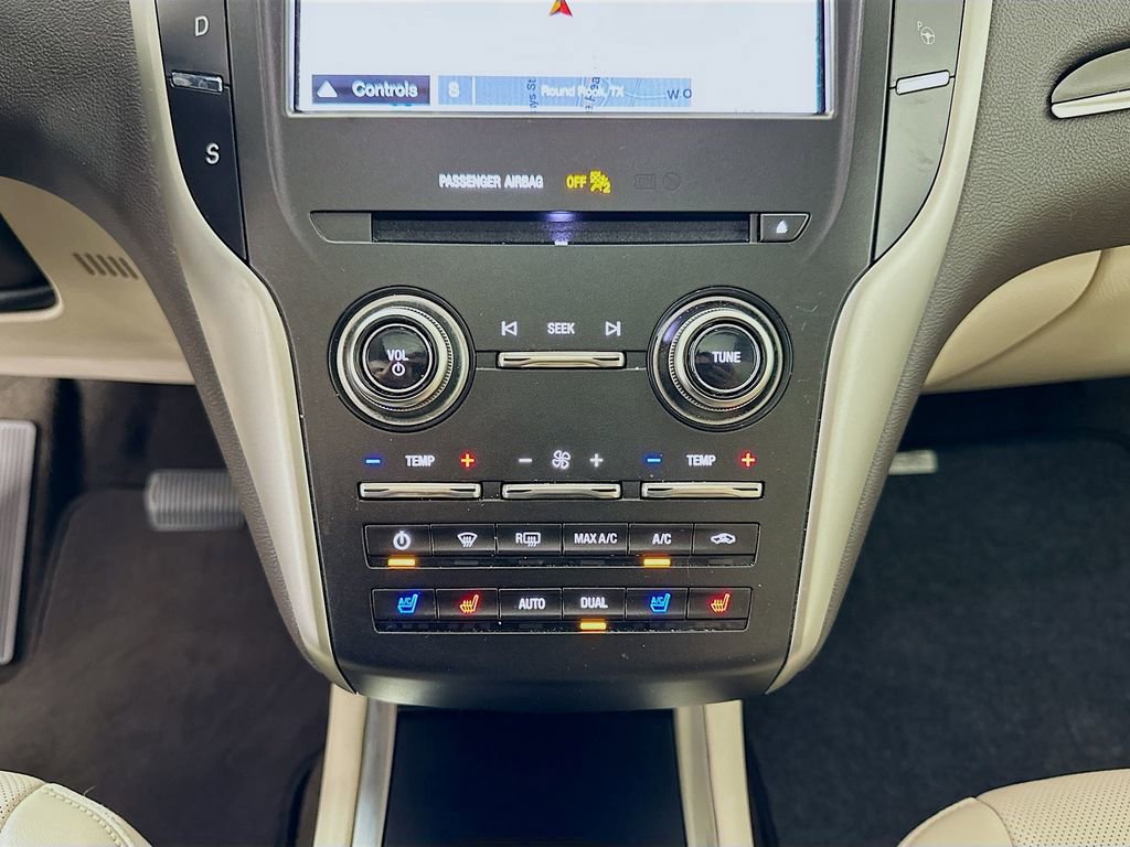 Used 2019 Lincoln MKC Reserve w/ MKC Technology Package image 16