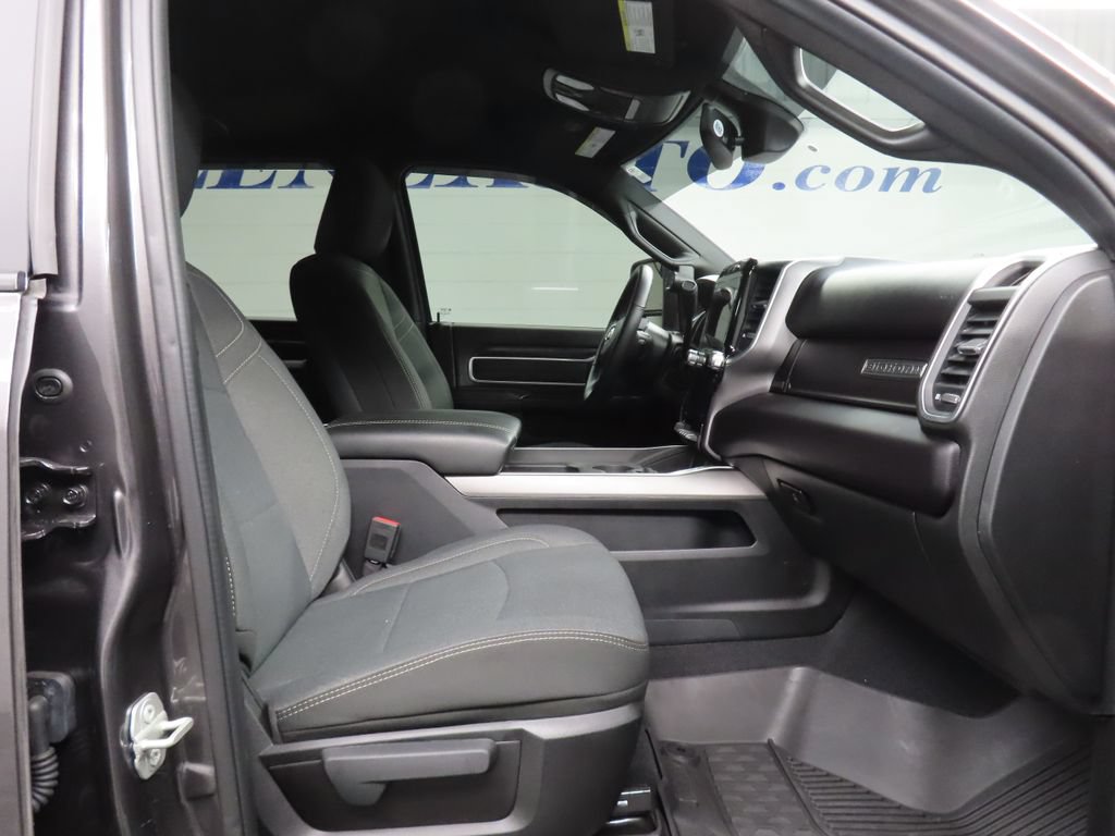 Used 2024 RAM 2500 Big Horn w/ Night Edition AWD/4WD image 24