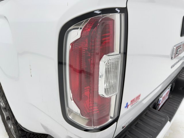 Used 2021 GMC Canyon AT4 image 36