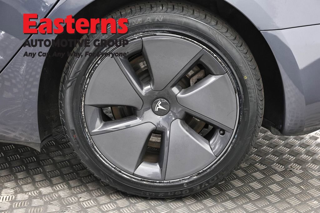 Used 2023 Tesla Model 3 Standard Range image 28