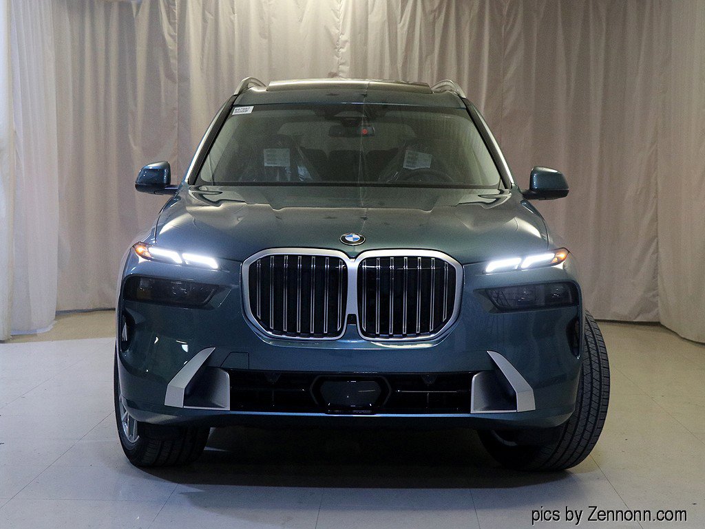 Used 2026 BMW X7 xDrive40i w/ Premium Package image 5