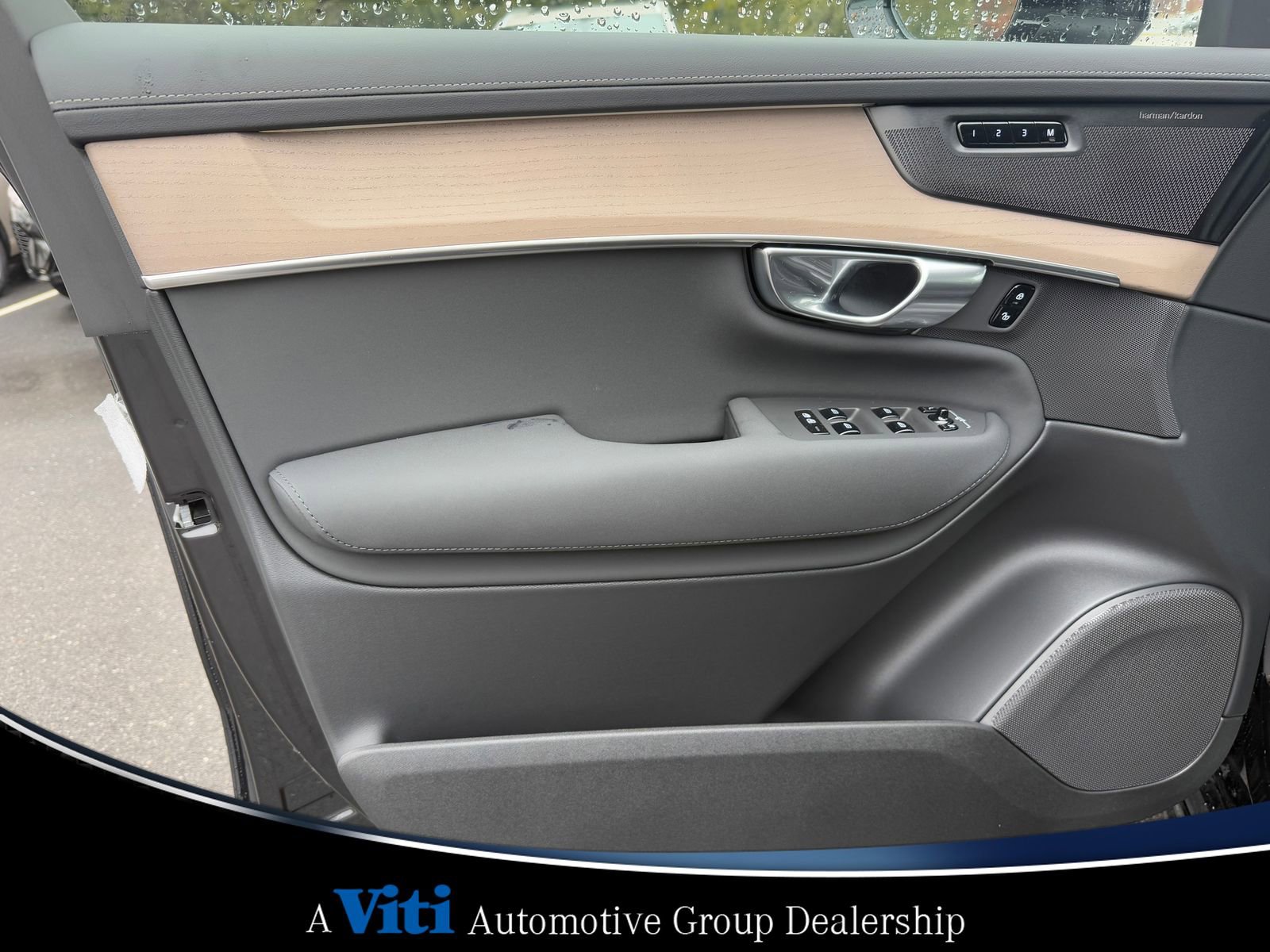 Used 2026 Volvo XC90 B6 Plus w/ Protection Package Premier image 11