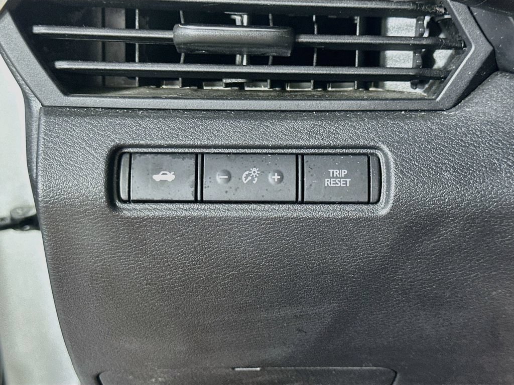 Used 2022 Nissan Altima 2.5 SR FWD image 22