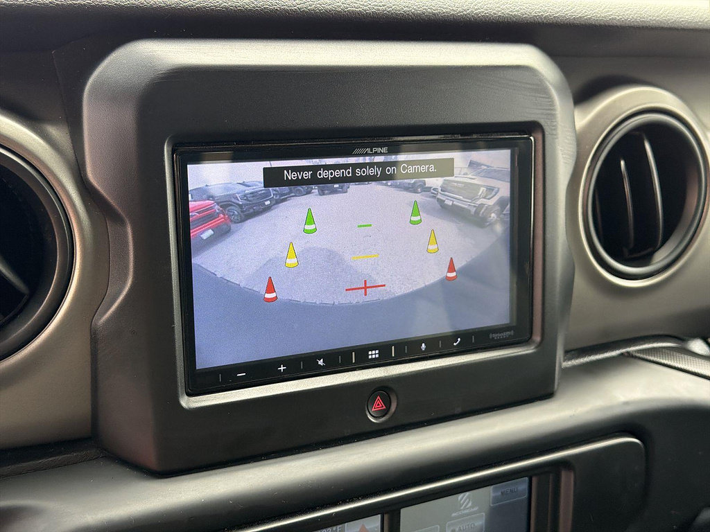 Used 2018 Jeep Wrangler Unlimited Sport S AWD/4WD image 13