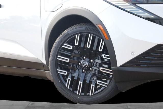 New 2026 Nissan Leaf Platinum+ w/ Cargo Package (Platinum+) FWD image 3