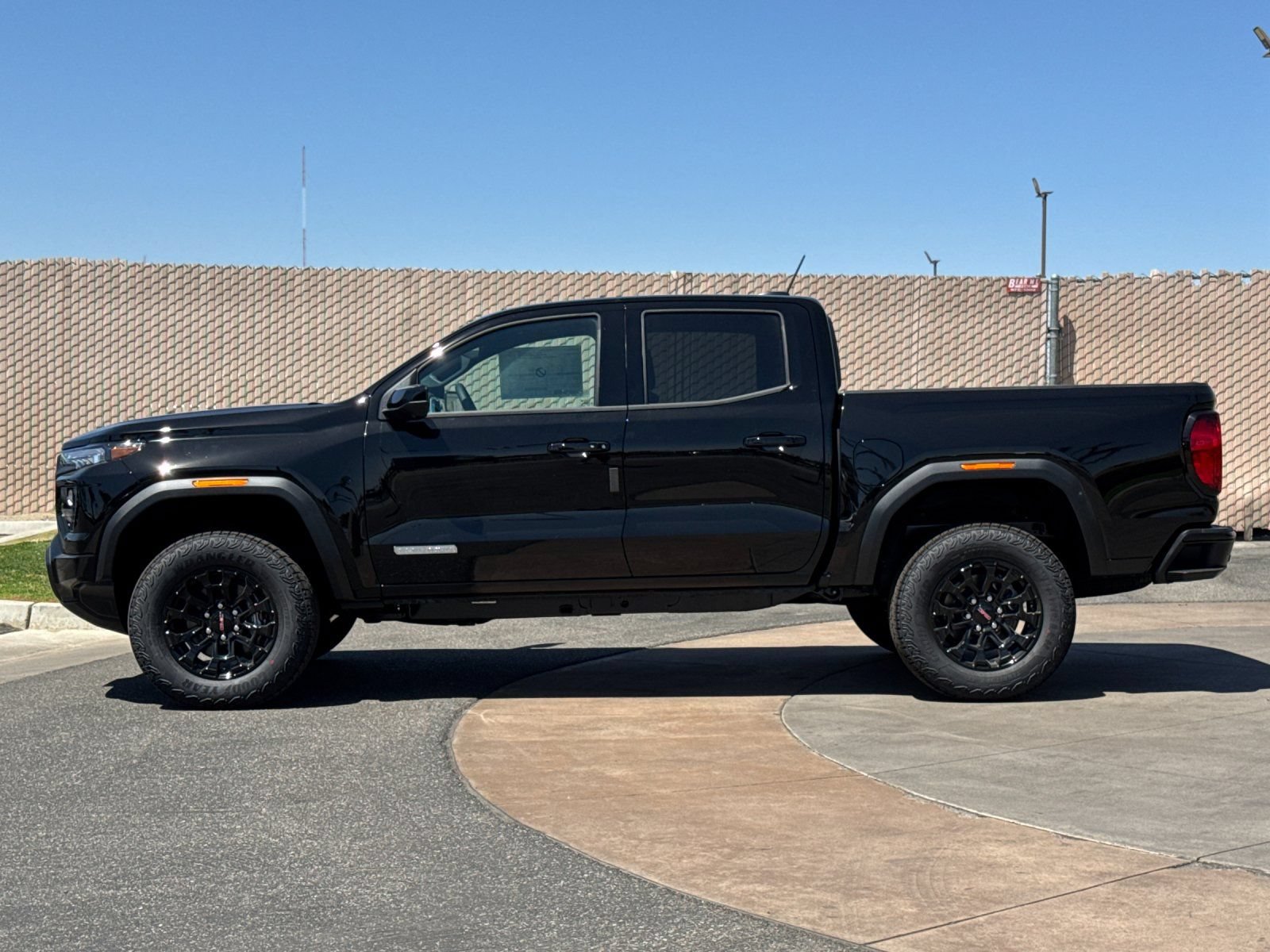 New 2026 GMC Canyon Elevation w/ Technology Package RWD image 7