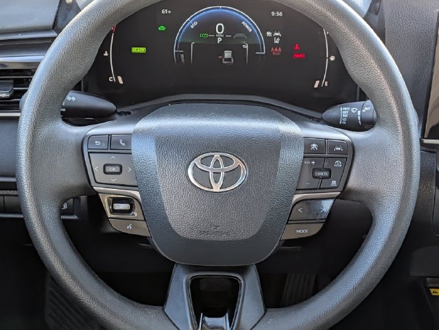 Used 2025 Toyota Camry LE FWD image 13