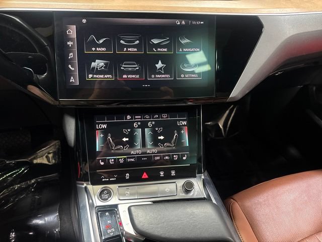Used 2024 Audi Q8 e-tron Premium Plus w/ Premium Plus Package AWD/4WD image 23