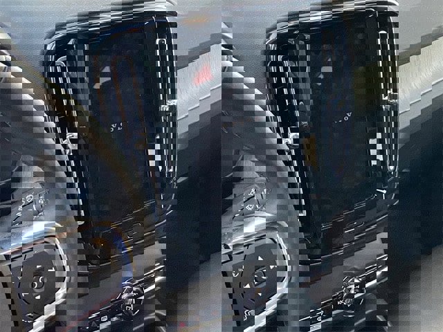 Certified 2023 Volvo XC40 B5 Plus w/ Driver Assist Package image 10