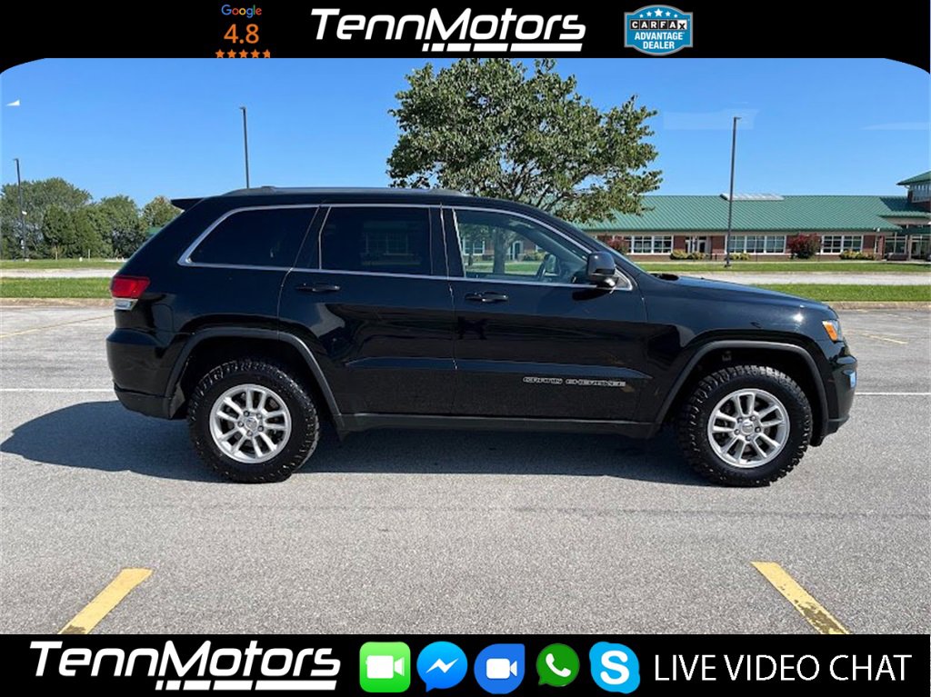 Used 2020 Jeep Grand Cherokee Laredo image 3
