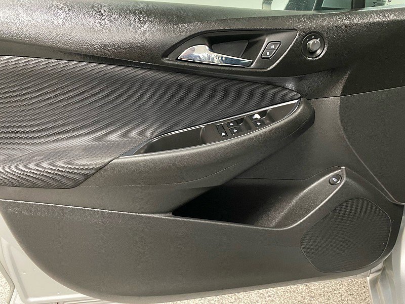 Used 2017 Chevrolet Cruze LS image 9