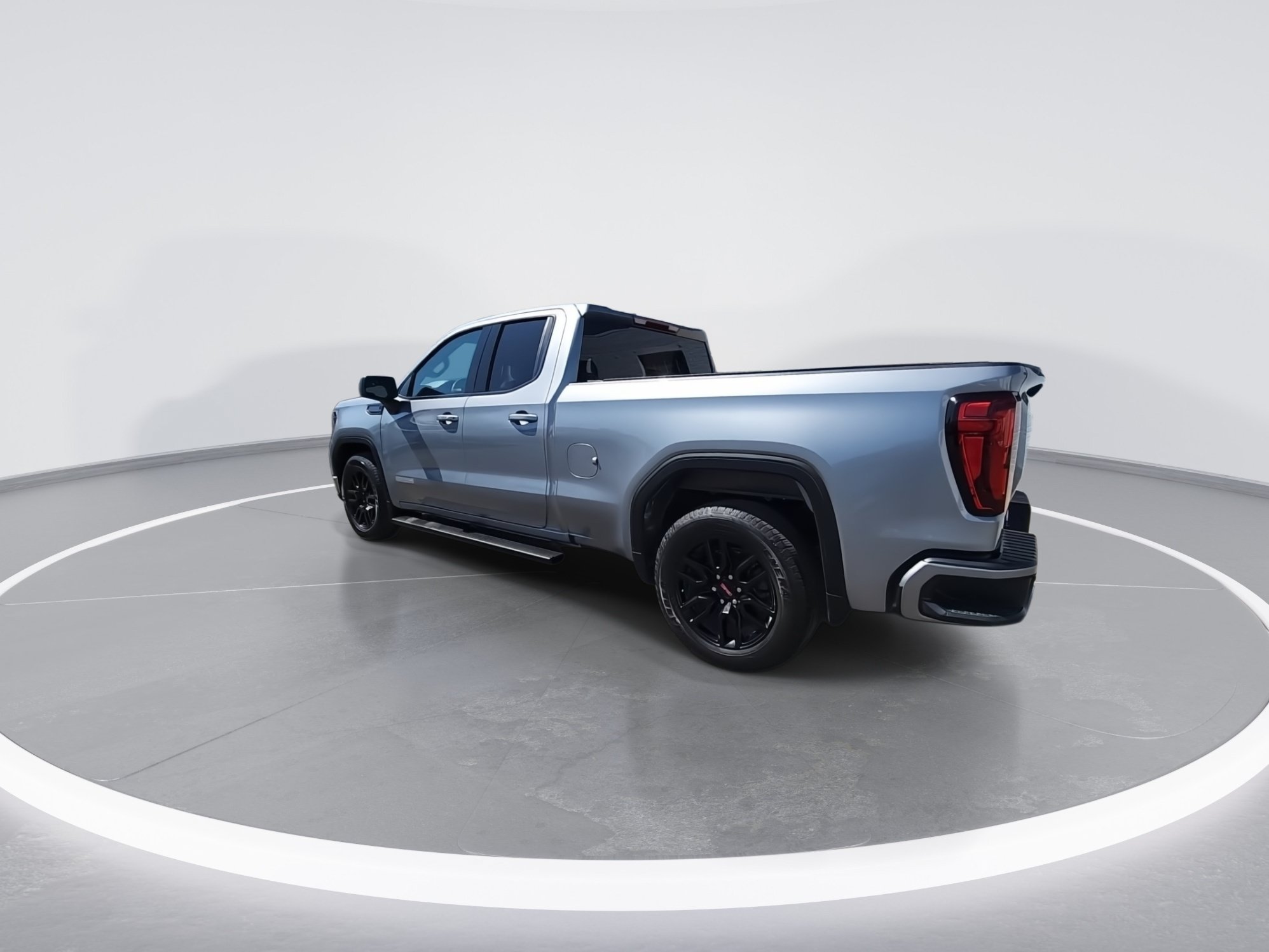 Used 2024 GMC Sierra 1500 Elevation RWD image 6